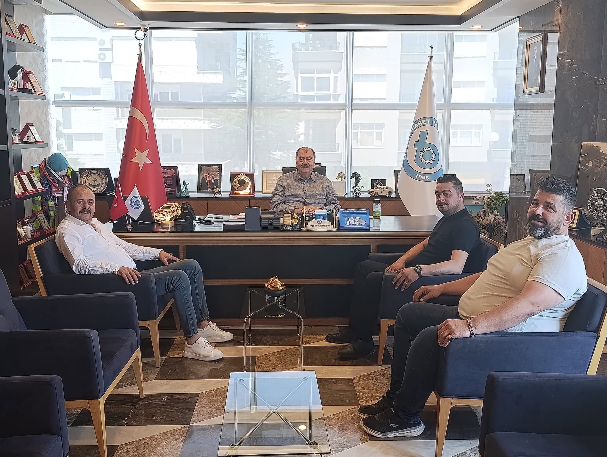 BUTSO Başkan Adayı Ömer Semerci’den Bucak Ticaret ve Sanayi Odası’na Ziyaret